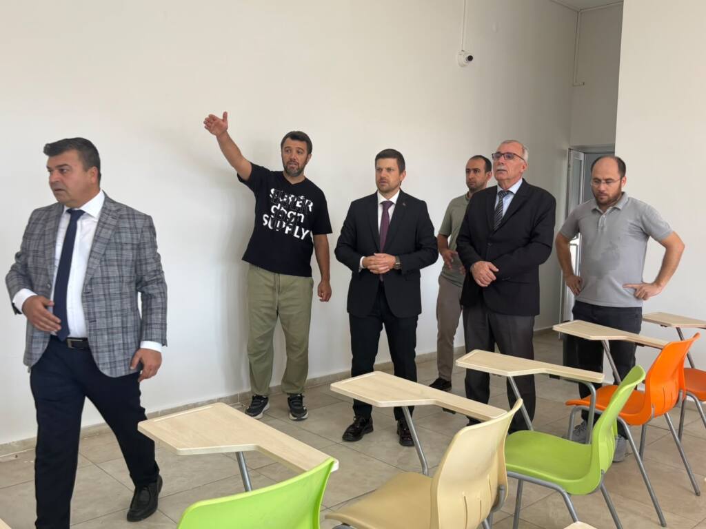 Karasu Halk Eğitimi Merkezinde Yenileme Çalışmaları Devam Ediyor