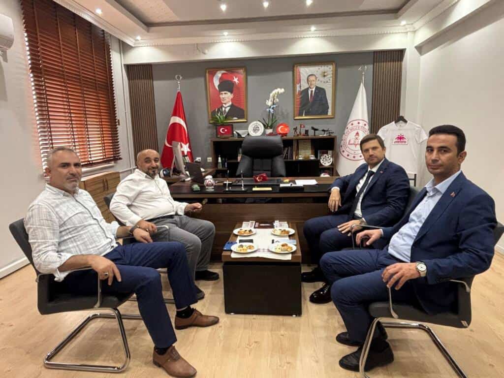 Karasu İlçe Milli Eğitim Müdürü Ziyaret Edildi