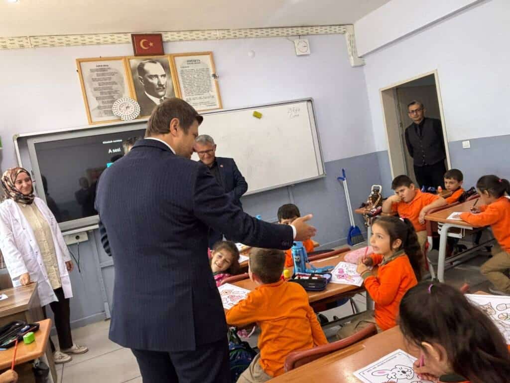 Karasu’da Okul Ziyaretleri ve Uçurtma Etkinliği Düzenlendi
