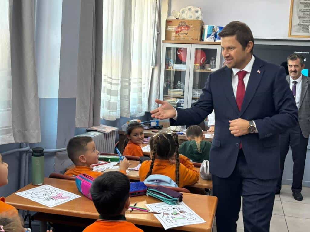 Karasu’da Okul Ziyaretleri ve Uçurtma Etkinliği Düzenlendi
