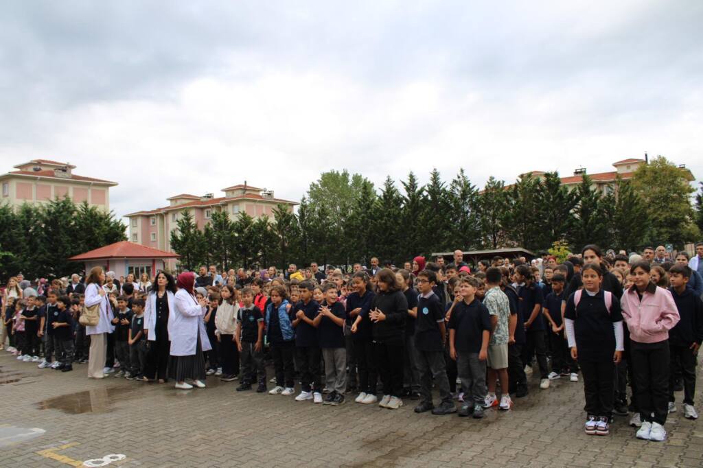 Kaymakam Arslan İlk Ders Zili Programına Katıldı