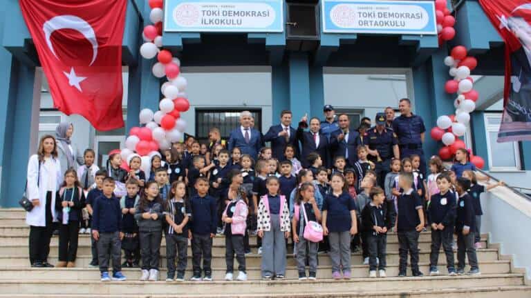 Kaymakam Arslan İlk Ders Zili Programına Katıldı