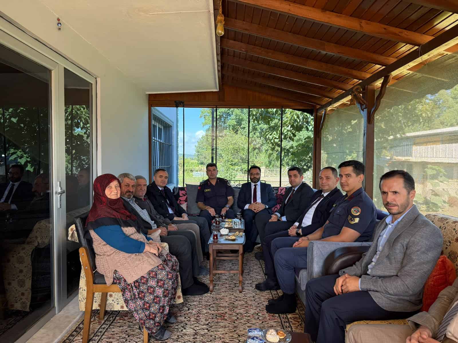 Kaymakam Musa Sarı Şehit Ailesini Ziyaret Etti