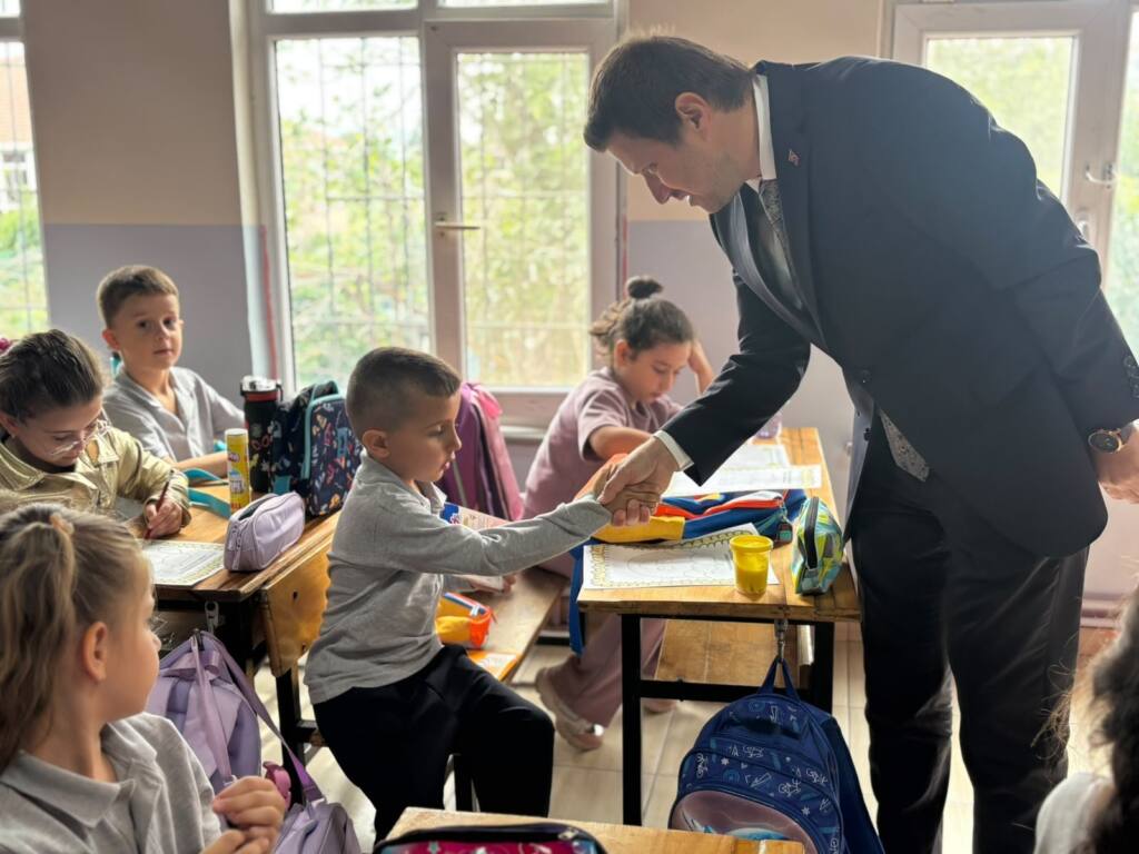 Manavpınarı İlk ve Ortaokuluna Ziyaret Gerçekleşti