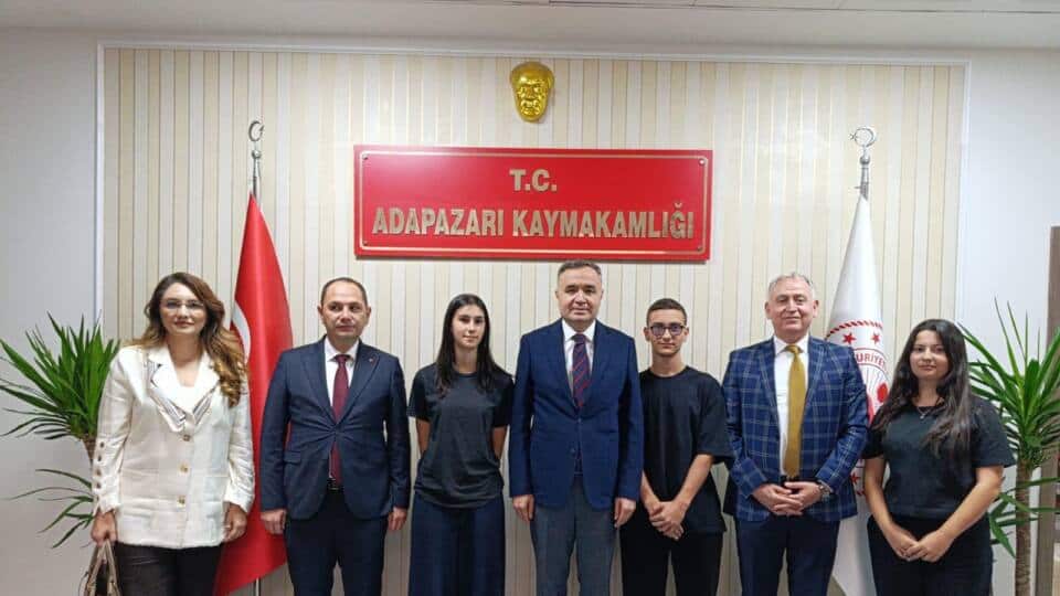 Mithatpaşa Anadolu Lisesi Öğrencilerinden Kaymakam Ziyareti