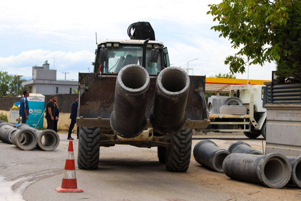 Ozanlar Mahallesi’ne 2 bin 500 metrelik yağmur suyu hattı