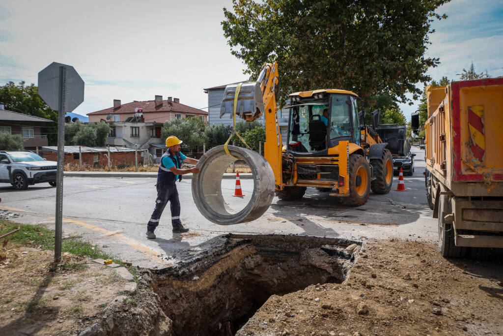 Pamukova’da içme suyu ve yağmur suyu projeleri ilerliyor