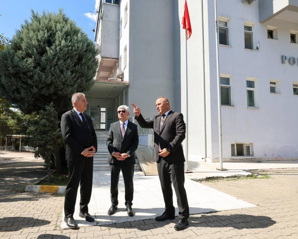 Sakarya Emniyetine 28 Yeni Araç Teslim Edildi