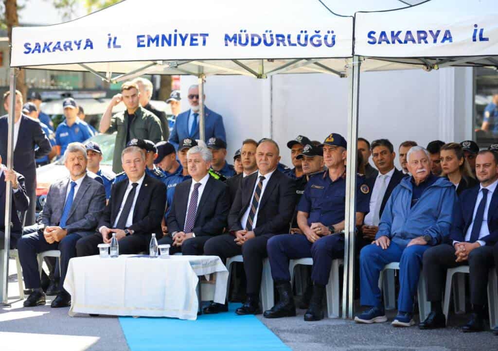 Sakarya Emniyetine 28 Yeni Araç Teslim Edildi