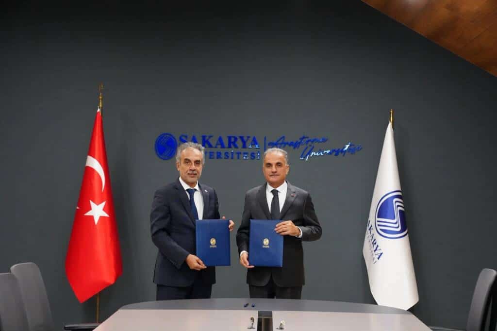 Sakarya ve Ege Üniversiteleri İş Birliği Protokolü İmzaladı