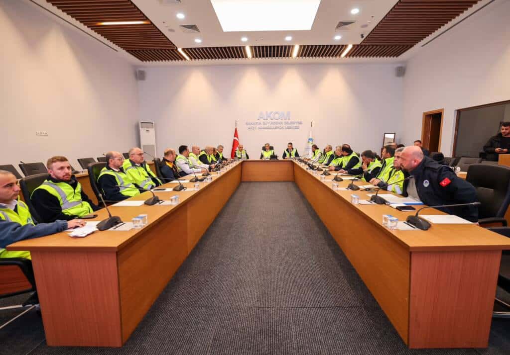 Sakarya’da 30 Saat Süren Sağanak Çalışmaları Sürüyor