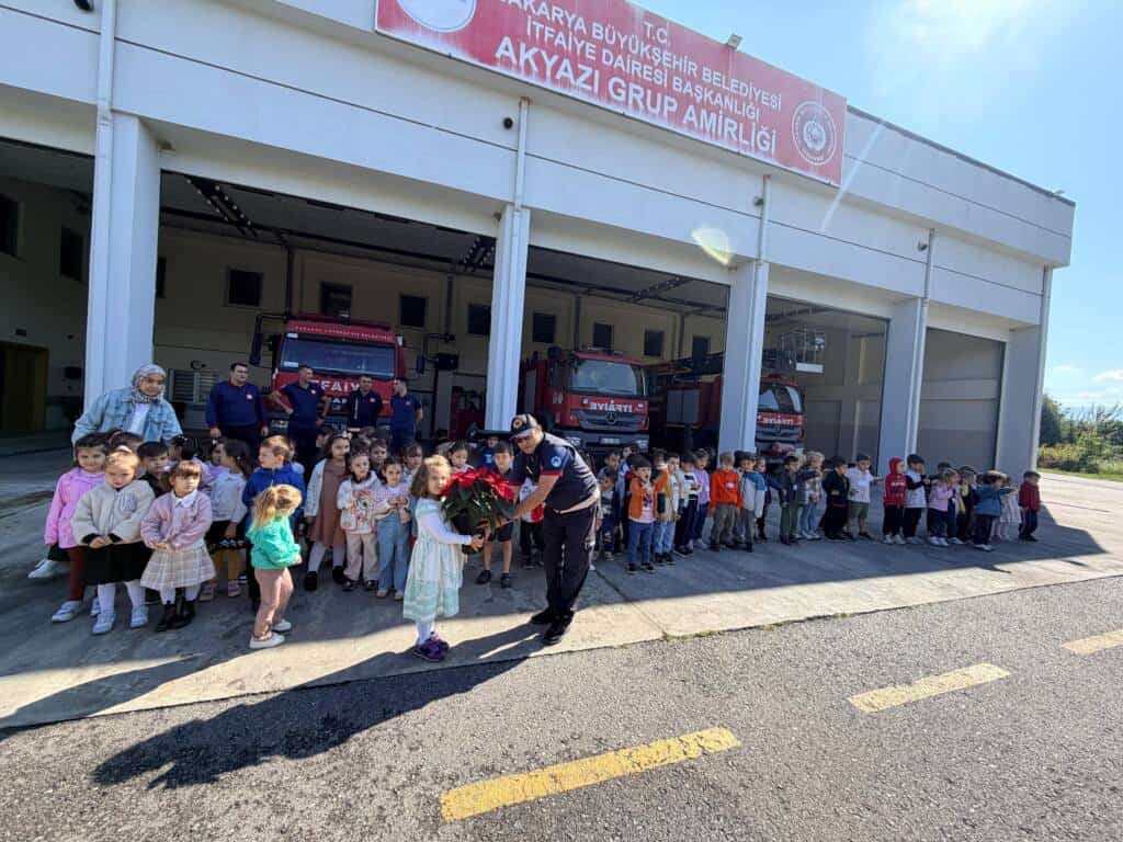 Sakarya’da Miniklere Afet ve İtfaiye Eğitimi Verildi
