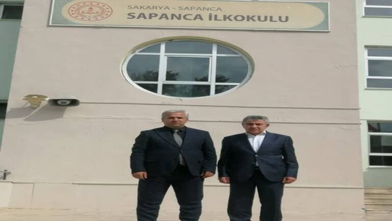 Sapanca İlkokulu Millî Eğitim Müdürü tarafından ziyaret edildi