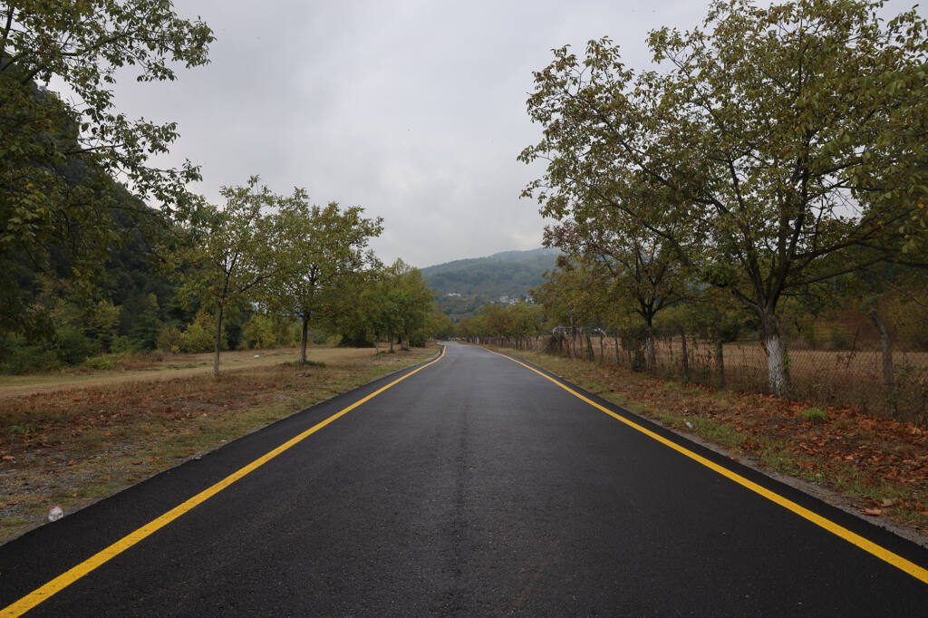 Sapanca’da 5 mahallede 10 km asfalt yenilendi