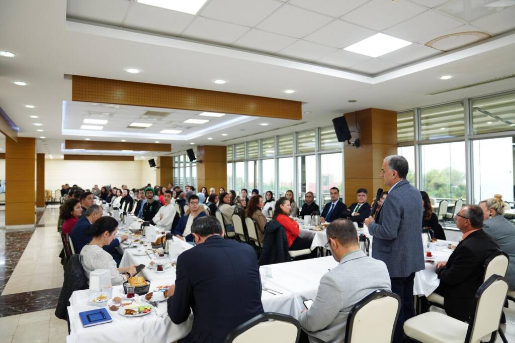 SAU Rektörü Hamza Al Öğrencilere Proje Çağrısı Yaptı