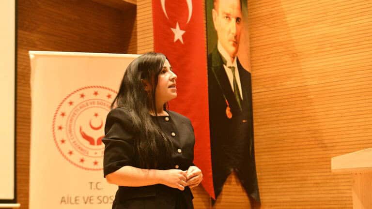 SAÜ’de Ebeveyn Kaybı Yaşayan Çocuklarla Çalışma Konuşuldu