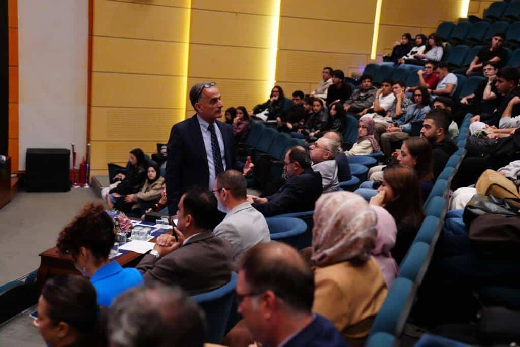 SAÜ’de Üniversite Yaşamına Uyum Programı Başladı