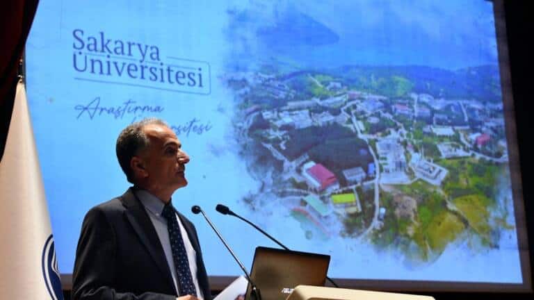 SAÜ’de Üniversite Yaşamına Uyum Programı Başladı