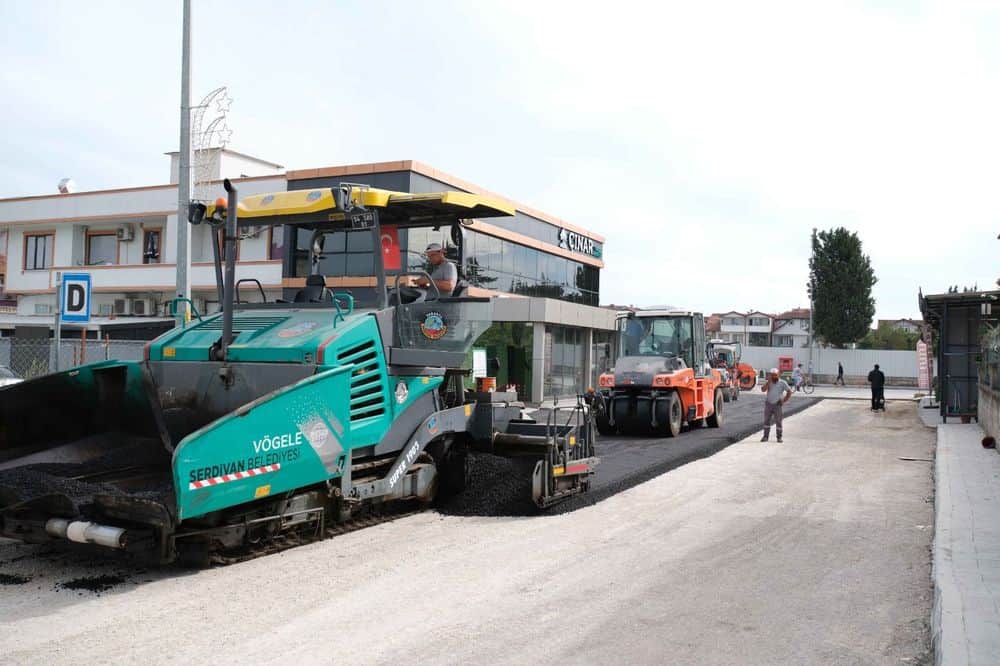 Serdivan 18. Cadde Asfalt Çalışması Tamamlandı