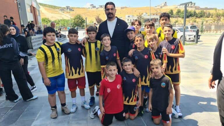 Serdivan Güreş Takımı Malatya’da Uluslararası Dereceler Aldı