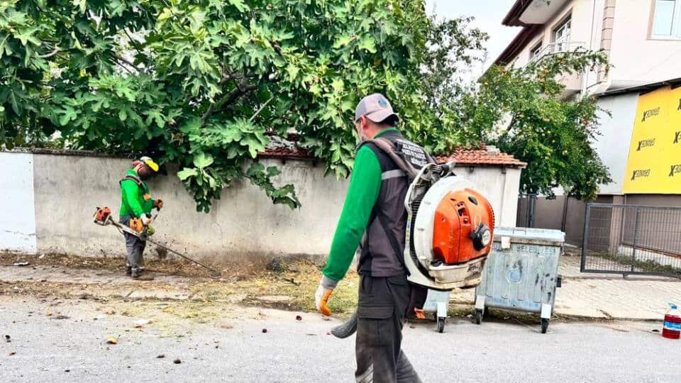 Serdivan’da Çevre Düzenleme Çalışmaları Devam Ediyor