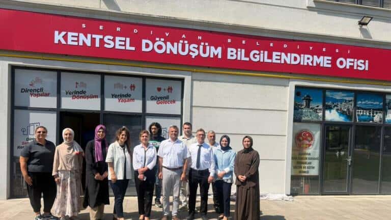 Serdivan’da Kentsel Dönüşümün Hukuki Süreçleri Masaya Yatırıldı