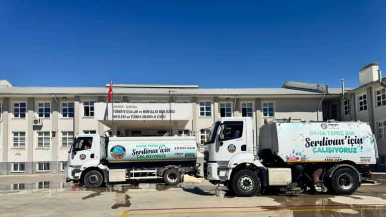 Serdivan’da Okul Bahçeleri Yeni Döneme Hazırlanıyor