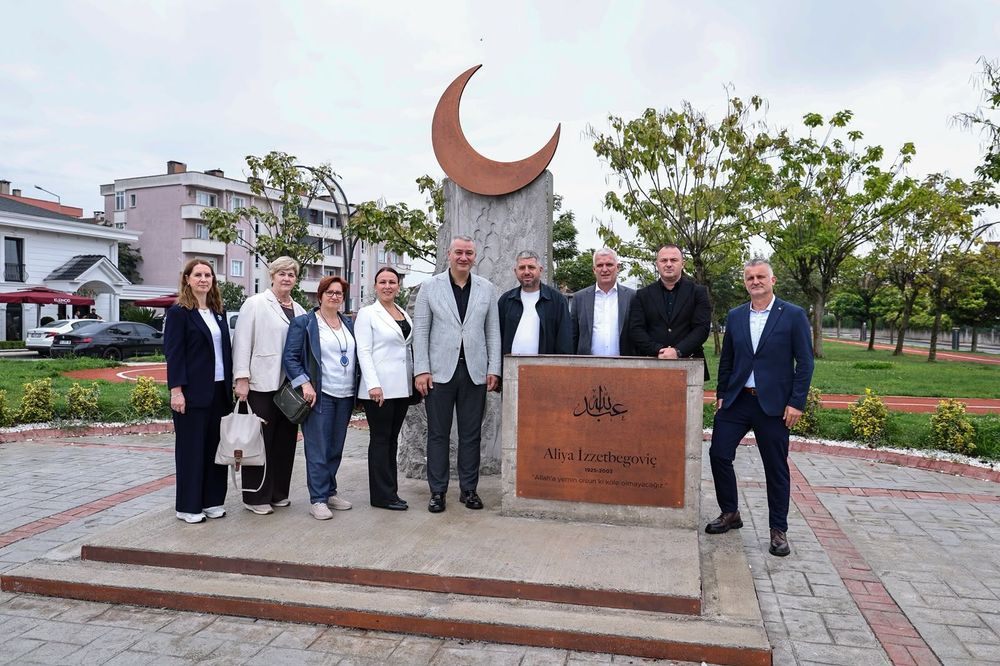 Serdivan’da Yeni Eğitim Yılı Ziyaretlerle Başladı