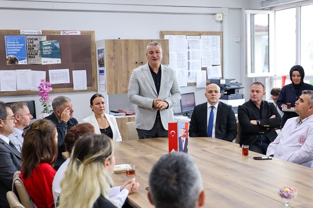 Serdivan’da Yeni Eğitim Yılı Ziyaretlerle Başladı