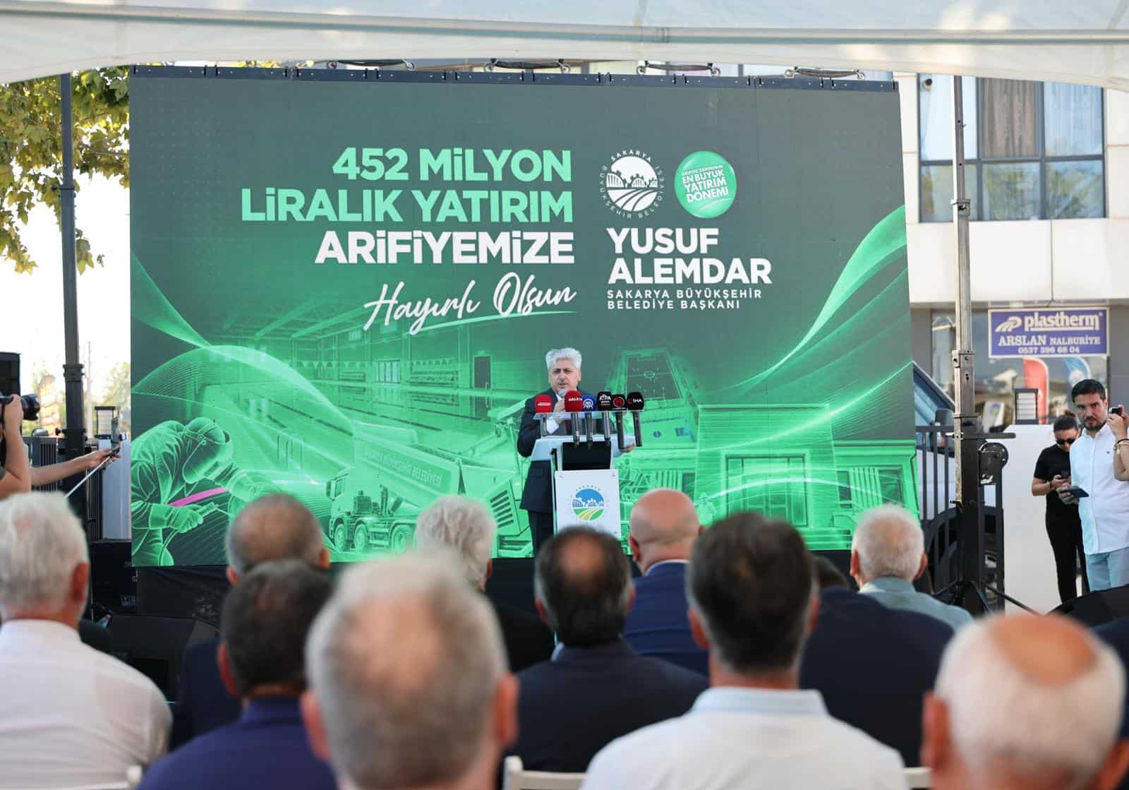 Vali Doğan, Arifiye Yüzme Havuzu ve Gençlik Merkezi’nin Tanıtım Törenine Katıldı