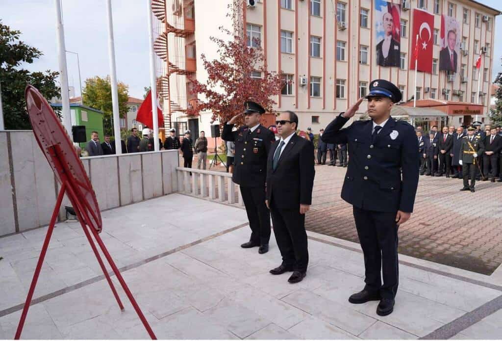 29 Ekim Cumhuriyet Bayramı Çelenk Töreni Yapıldı
