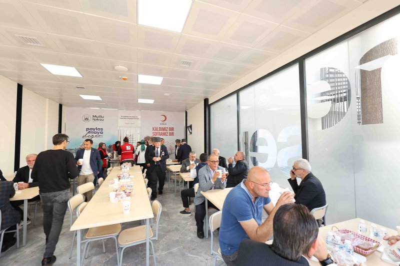 Adapazarı Meserret Bahçe’de Sıcak Yemek Hizmeti Başladı
