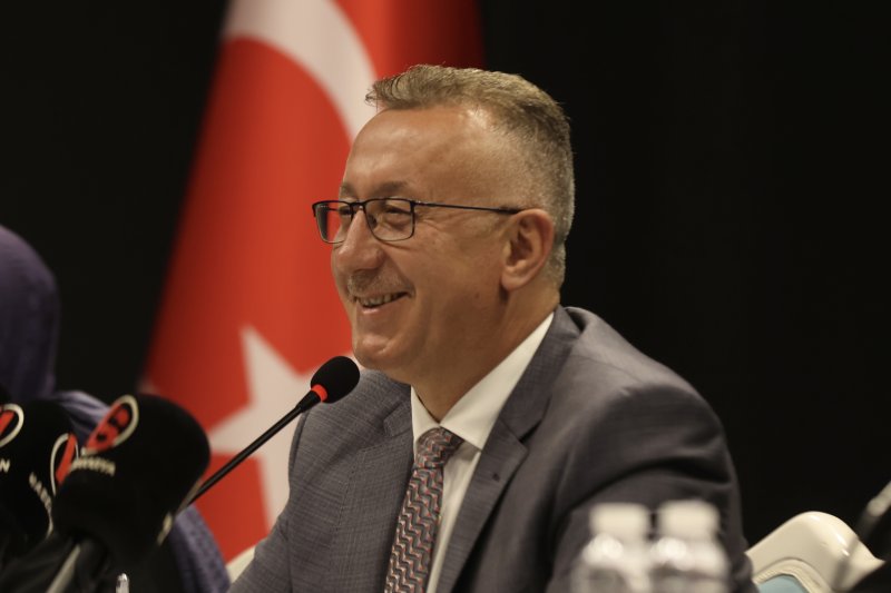 Adapazarı’nda Hizmet ve Yatırımlar Dört Koldan Sürüyor