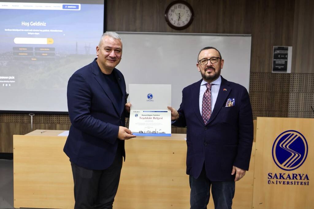 Başkan Çelik, Siyaset Bilimi Öğrencileriyle Söyleşti
