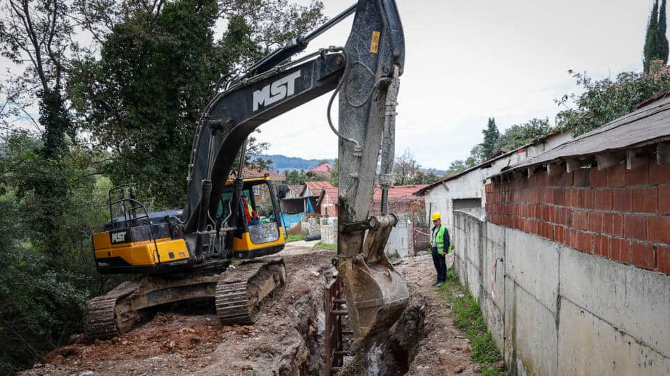 Değirmencik Mahallesi kanalizasyon altyapısı yenileniyor