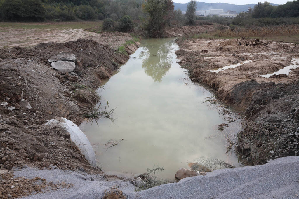Değirmencik’te drenaj kanalı yenilendi