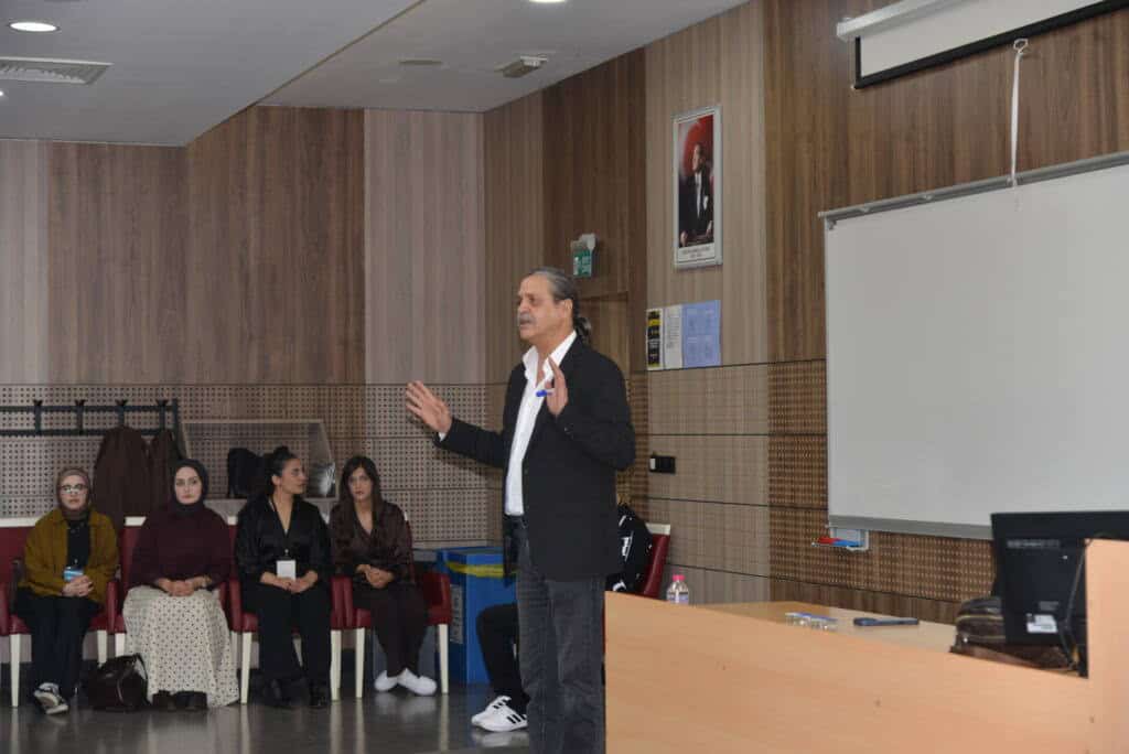Emekli Dedektif Hukuk Öğrencilerine Adli Vakaları Anlattı