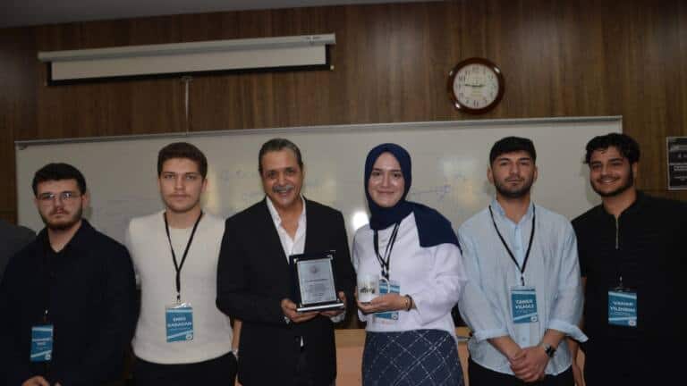 Emekli Dedektif Hukuk Öğrencilerine Adli Vakaları Anlattı