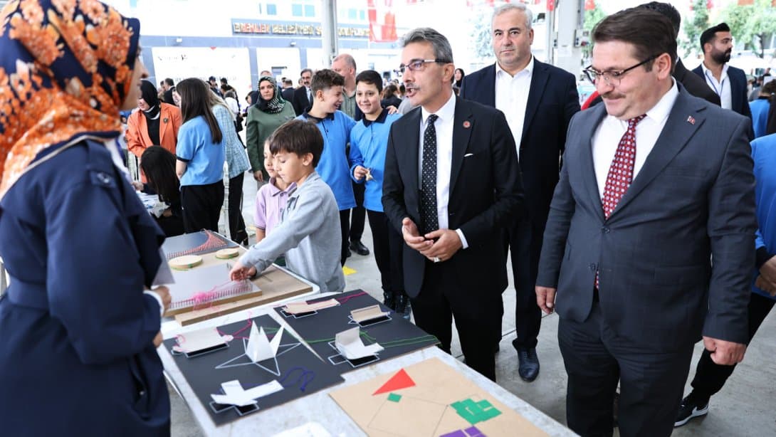 Erenler’de TÜBİTAK Bilim Şenliği Öğrencilerle Buluştu