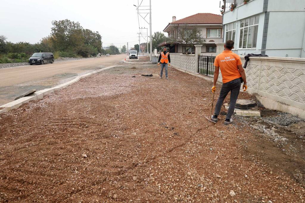 Hanlı-OSB duble yolunda kaldırım ve bisiklet yolu yapımı başladı