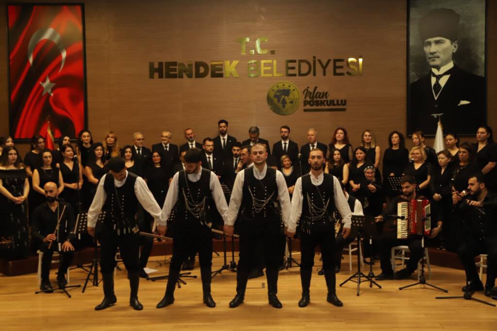 Hendek’te Cumhuriyet Coşkusu Türkülerle Kutlandı