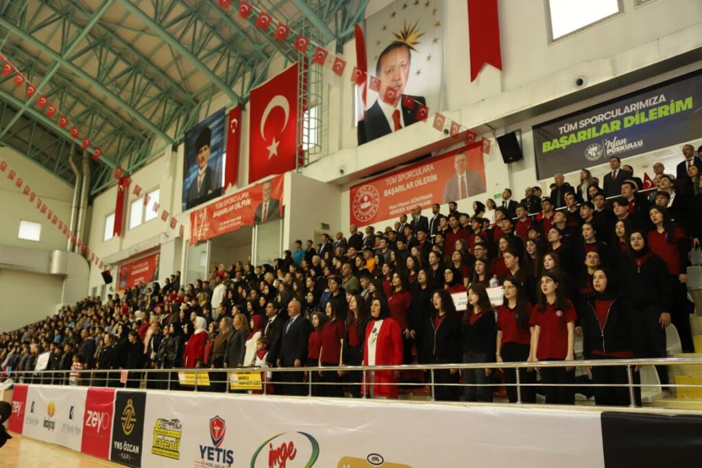 Hendek’te Cumhuriyetin 103. Yılı Kutlandı