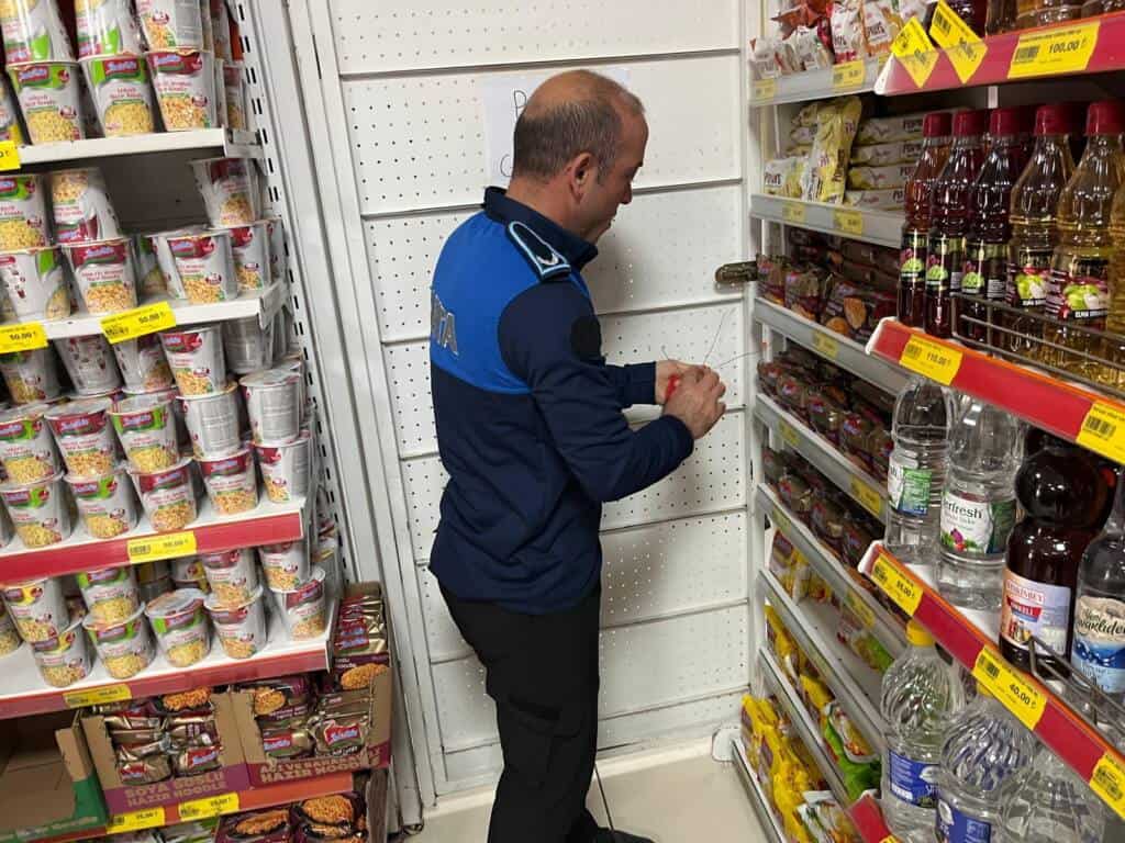 Hendek’te Market ve Pazar Yerlerinde Sıkı Denetim