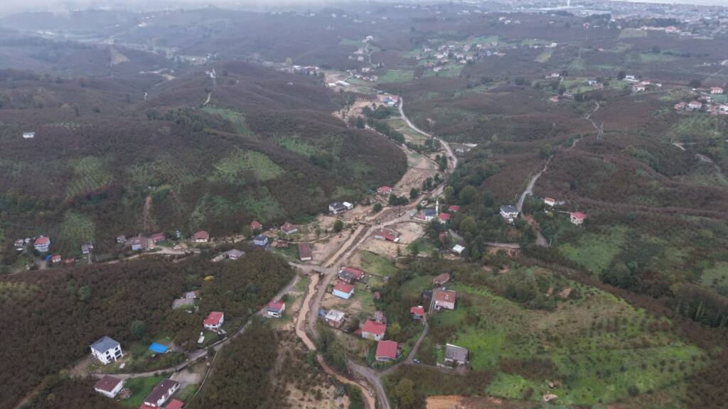 “İlk andan itibaren sahadayız, vatandaşlarımızın yanındayız”