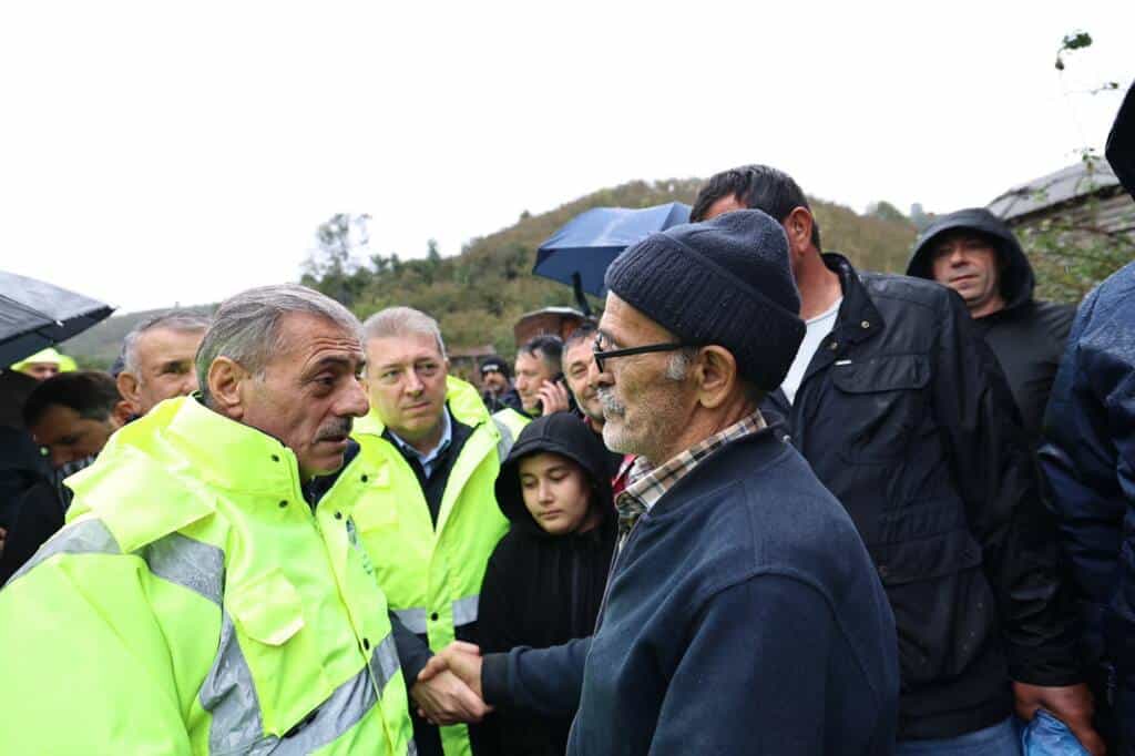 “İlk andan itibaren sahadayız, vatandaşlarımızın yanındayız”