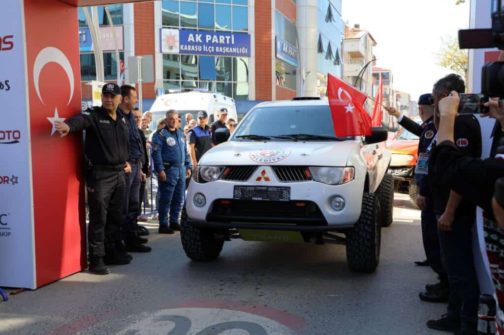Karasu’da Petlas 2026 Off-Road Şampiyonası Start Töreni Yapıldı