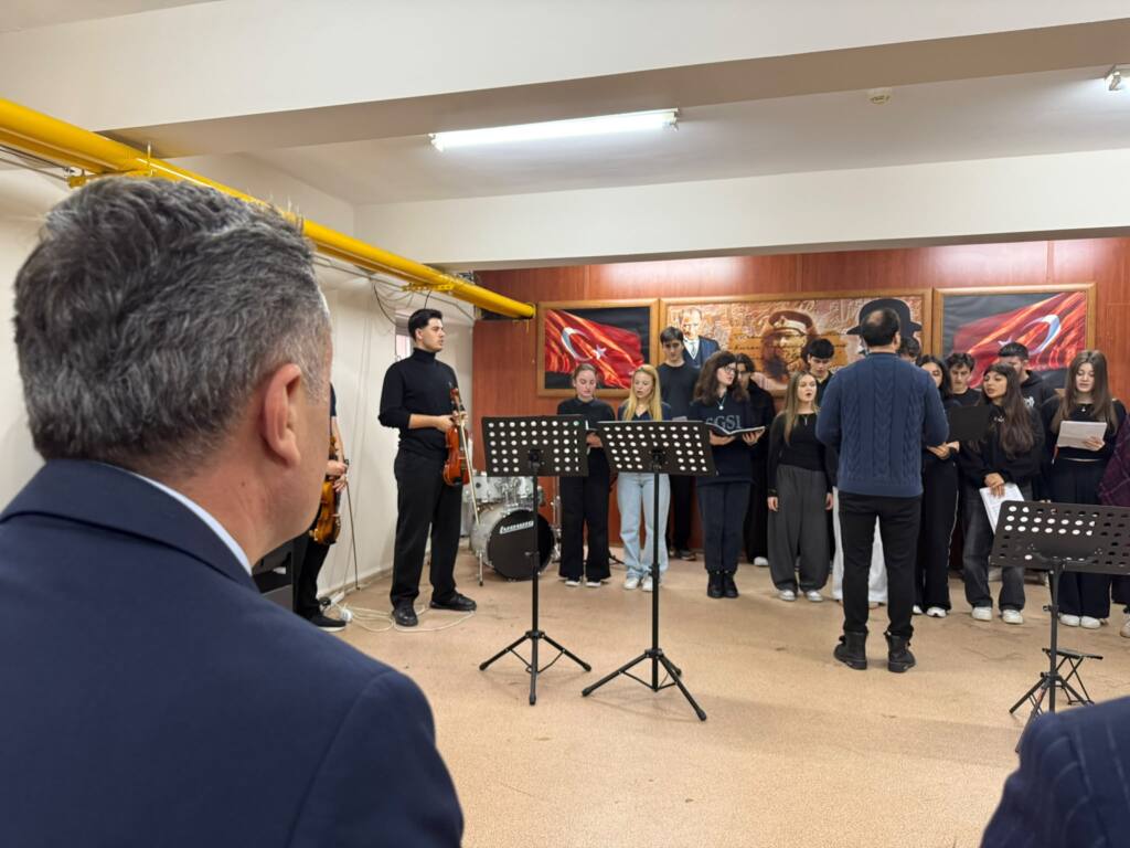 Kaymakam Musa Sarı Güzel Sanatlar Lisesini Ziyaret Etti