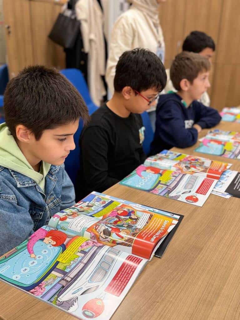 Minikler Genç Düşünürler Bilim Atölyesinde Bilimle Buluştu