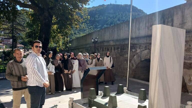 Öğrenciler Sakarya’nın güney rotasında tarih ve doğayı keşfetti