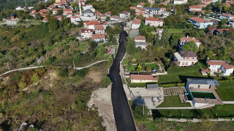 Sakarya Büyükşehir Hacımercan’da Asfalt Çalışması Yapıyor
